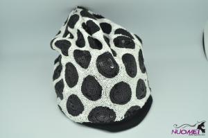 SK7602Fashion hat with black spot decoration