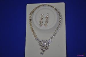 FJ0023popular golden and crystal white necklace earrings